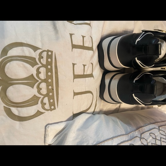 Limited Edition Sold Out Authentic Michael Kors Platform Sneakers - Picture 3 of 6